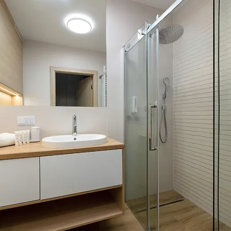 Appartement Sunday Klimatyzowany Z Parkingiem I Balkonem Oraz By Renters *